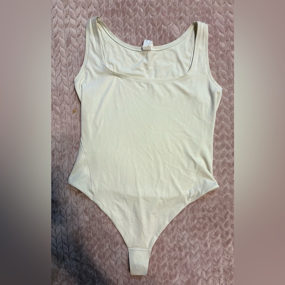 Lululemon Wundermost Ultra-Soft Nulu Square-Neck Sleeveless Bodysuit